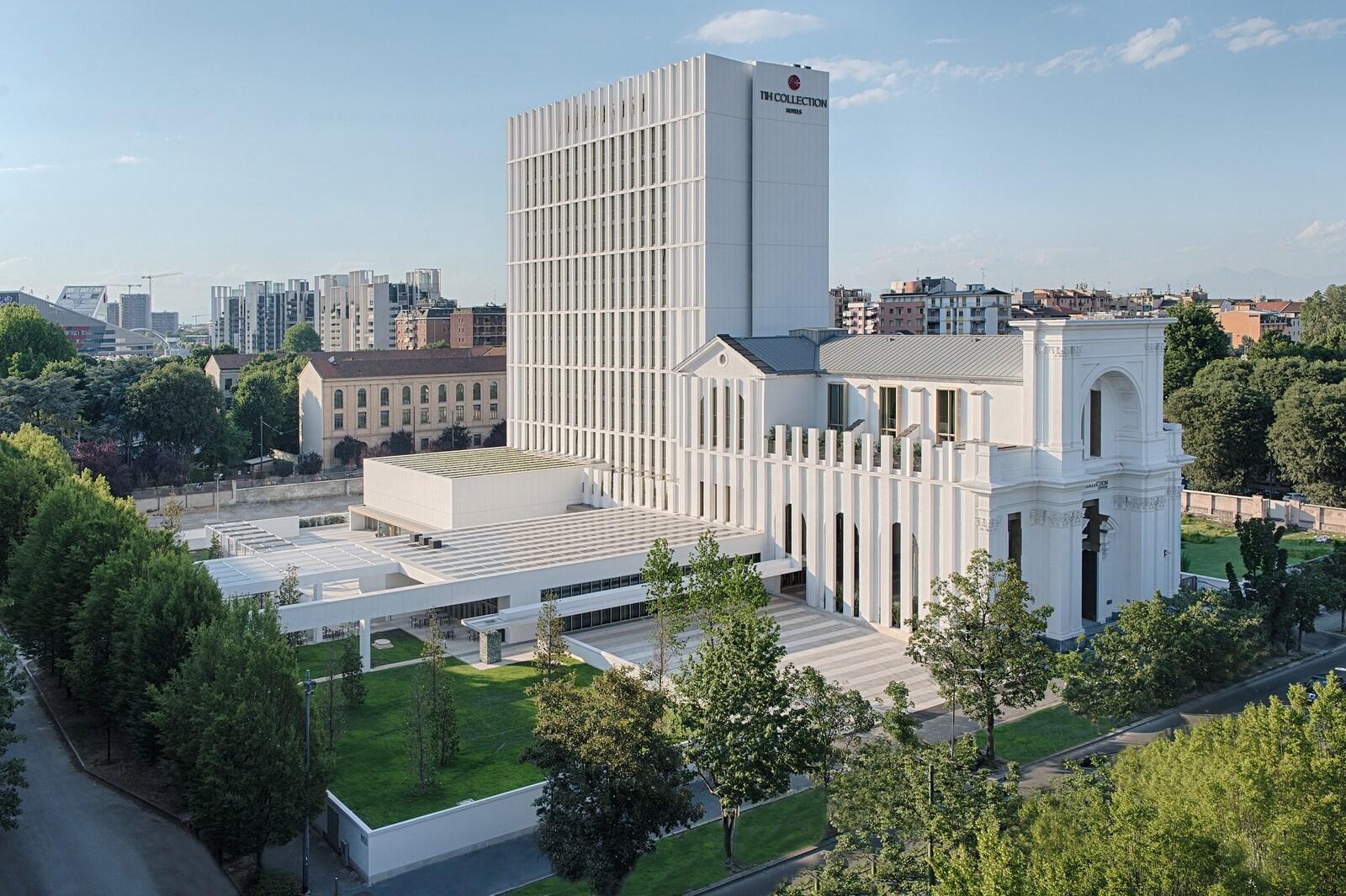 NH_Collection_Milano_CityLife_Facade_day_trees (1)